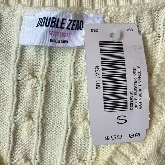 Double Zero Cable Knit Sweater Vest Size Small - Picture 3 of 3